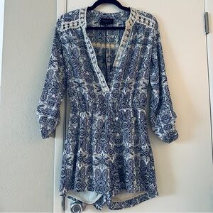 Romeo & Juliet Romper Small, Paisley Blue & White NEW